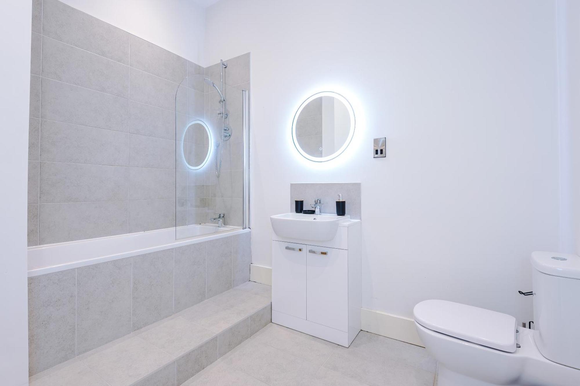 Charming 2 Bed In - Sleeps 6 Apartamento *