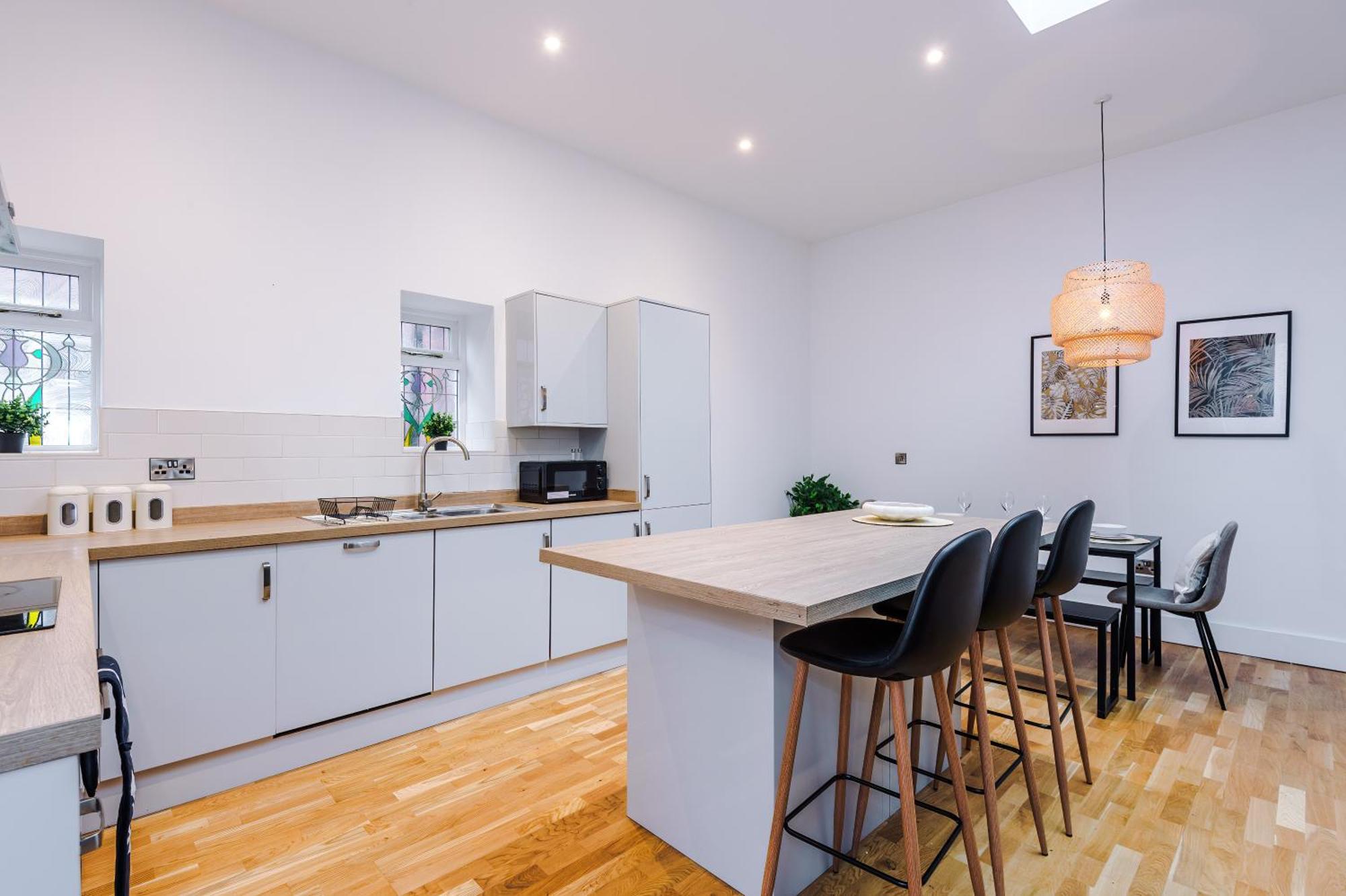 Charming 2 Bed In - Sleeps 6 Apartamento *