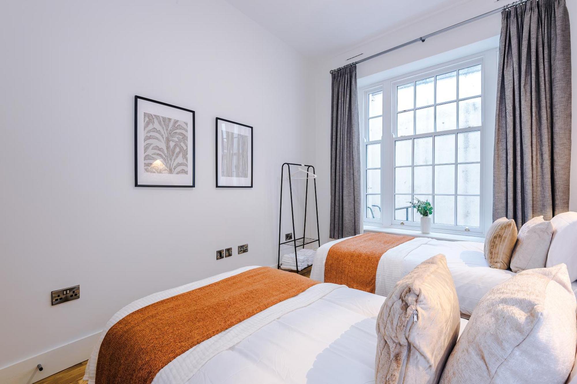 Apartamento Charming 2 Bed In - Sleeps 6 *